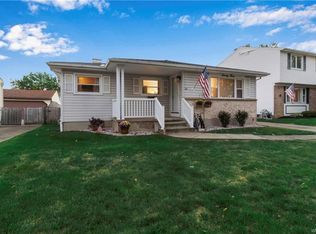 23 E Rouen Dr, Buffalo, NY 14227