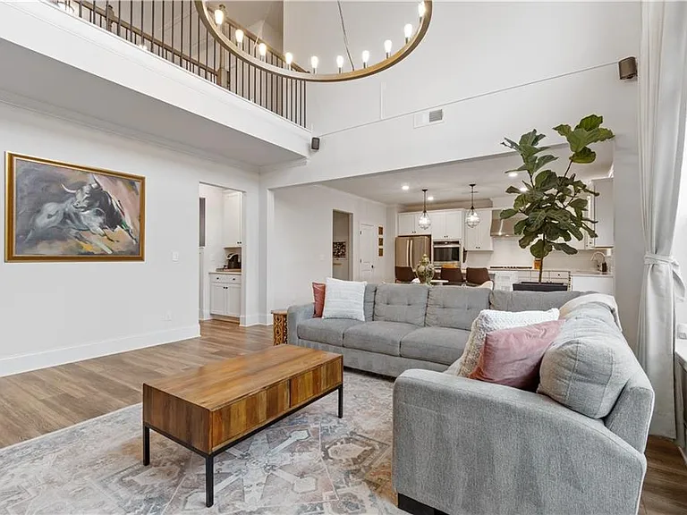 409 Carmichael Cir — Photo 18