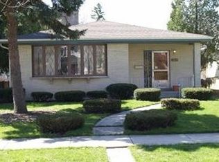 1415 Forest Ave, Wilmette, IL 60091