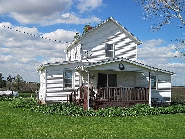 2nd image of 2308 Beach Rd