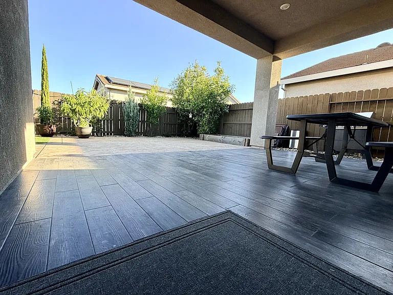 2930 Shady Acres Loop — Photo 28