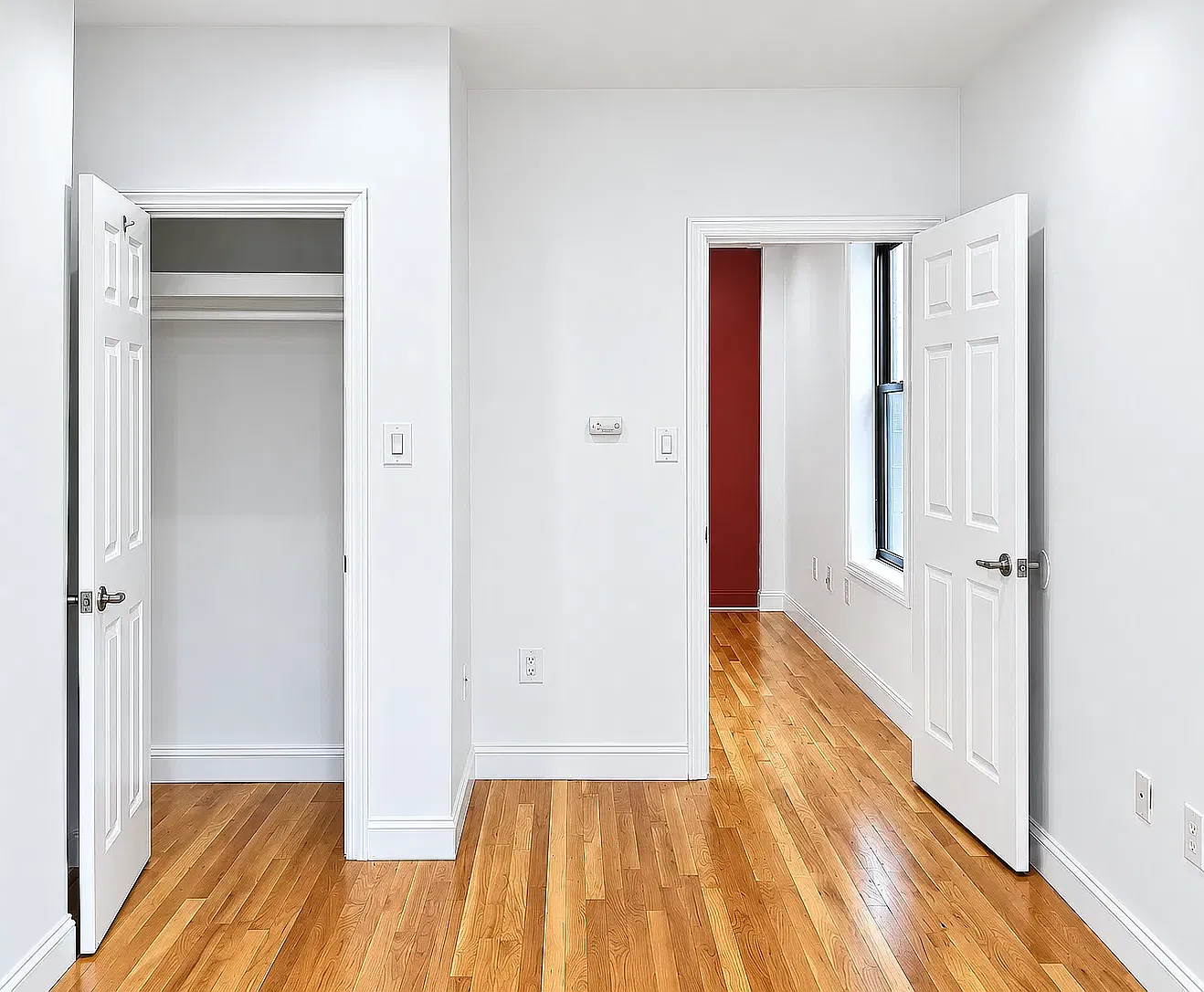 330 Lewis Ave — Photo 4