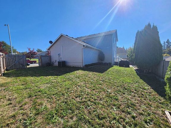 2nd image of 19420 Valley View Dr