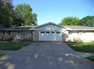 2130 Arizona Ave, Rockford, IL 61108