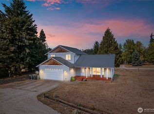 19725 Crosswinds Dr SE, Yelm, WA 98597