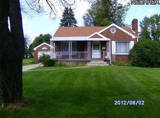 24 Island Dr, Poland, OH