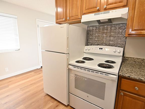 3rd image of 151 S 13th St APT 11