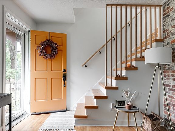 5th image of 1017 Dixon Dr