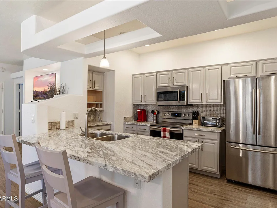 11500 E Cochise Dr #1104