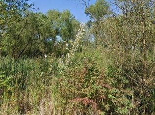 35724 N Adelphi Ave, Waukegan, IL 60085