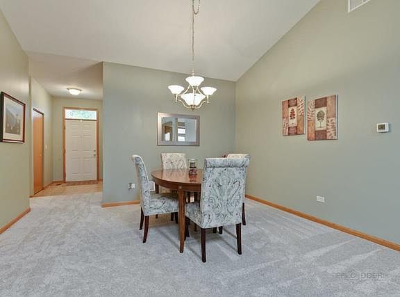 3rd image of 279 Enfield Ln