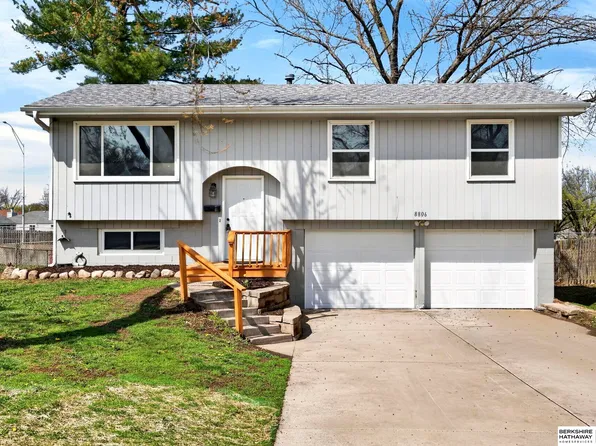 8806 S Glenview Dr, La Vista, NE 68128
