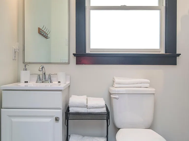 1208 Elmwood Ave — Photo 34