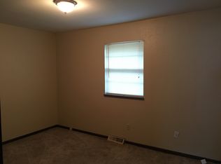 332 N Gilbert St, Independence, MO 64056