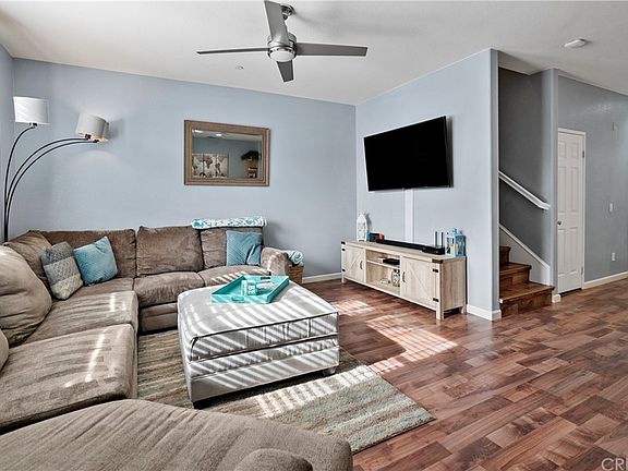 2nd image of 24108 Meadowbrook Ln #136