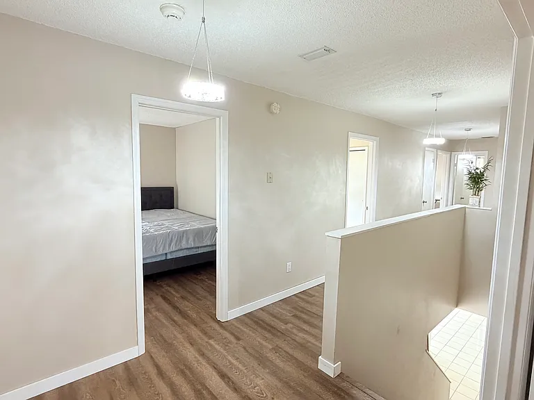 3113 Fairfield Dr — Photo 2