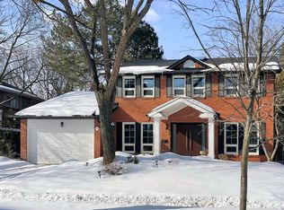 18 Cheval Dr, Toronto, ON M3B1R6