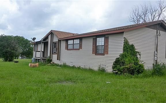 3rd image of 1750 County Road 107a