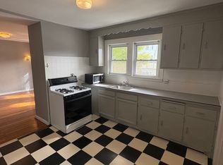 889 Broadway, Somerville, MA 02144