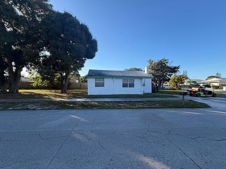1st image of 520 NW 3RD Street