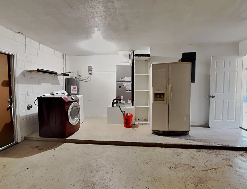 4 bed, 2.0 bath, 1625 sqft, $2,499 — Photo 3