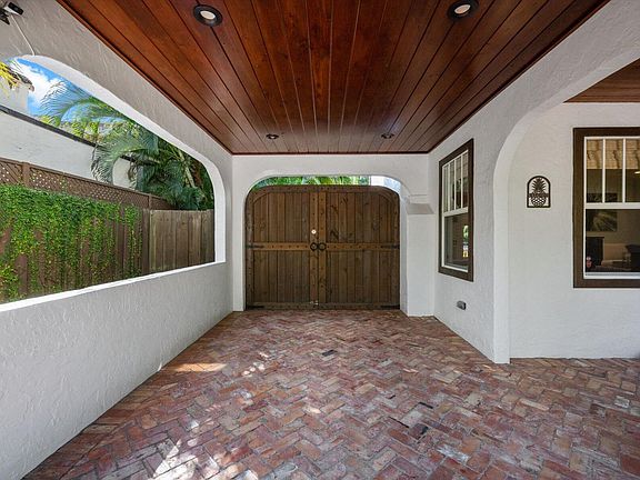 4th image of 738 Biscayne Drive