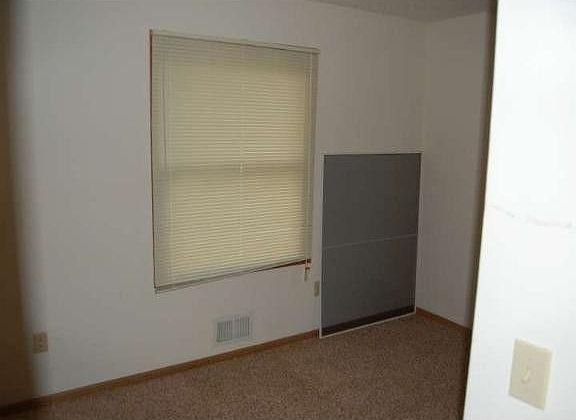 5th image of 5817 Orchard Ave N