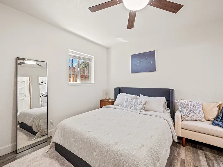 884 Seabright Ave — Photo 10
