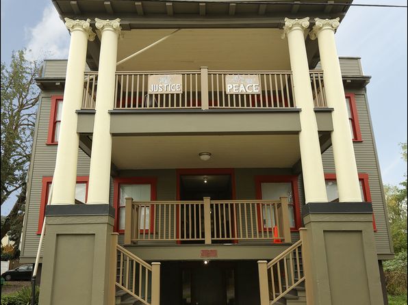 68 NE Stanton St #1K