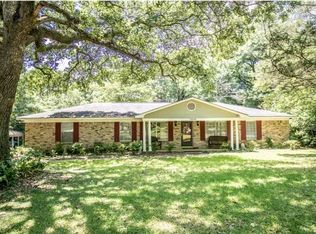 1325 Forest Ridge Rd E, Mobile, AL 36618