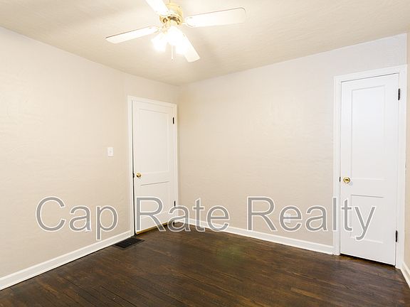 3rd image of 324 S Powell Ave