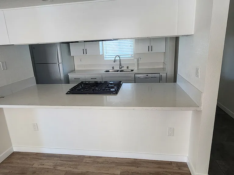 11264 Morrison St #303 — Photo 2