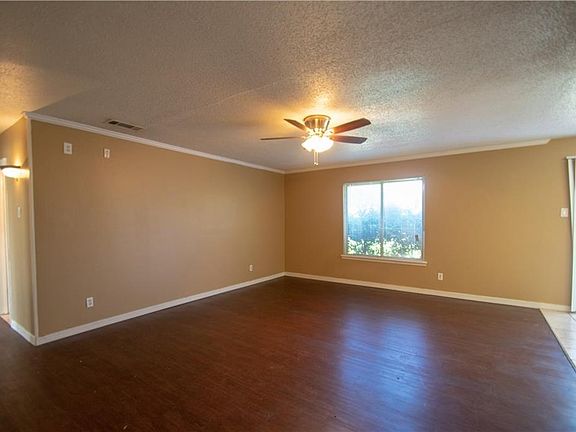 4th image of 3416 Northwood Ln