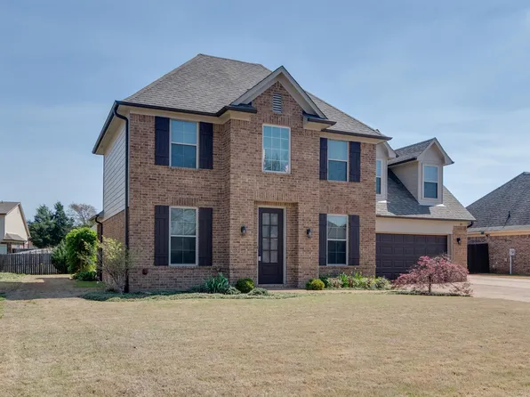 40 Green Hills Dr, Oakland, TN 38060