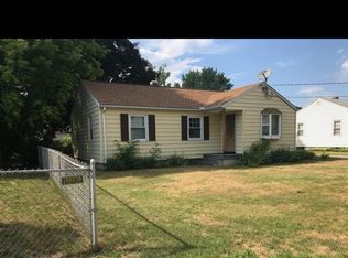 14 Canton St, Springfield, MA 01104