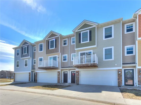 4808 NE McDougal Ln, Ankeny, IA 50021