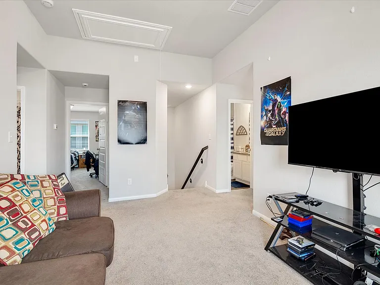 8426 Moonlight Bay Cir — Photo 31