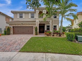 8581 Lakeside Dr, Parkland, FL 33076