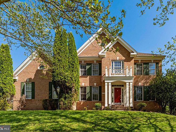 3rd image of 42758 Glenside Dr