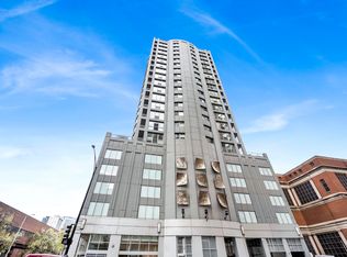 600 N Dearborn St APT 603, Chicago, IL 60654