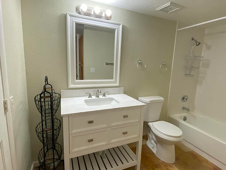 4014 E Cortez St — Photo 28