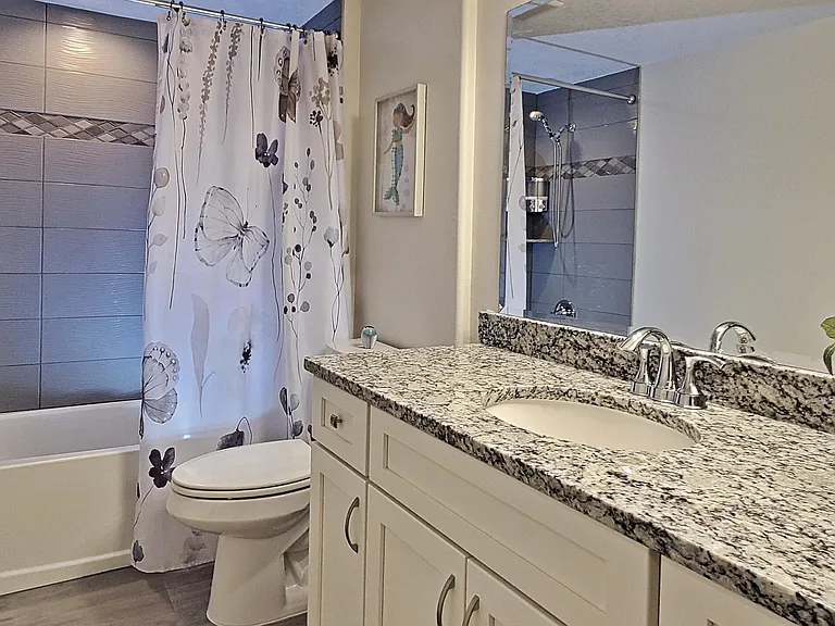 1805 Riverside Dr #205 — Photo 31