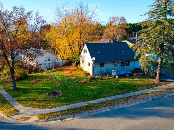 507 Hampshire Dr, Hoyt Lakes, MN 55750