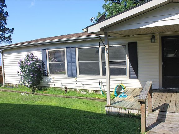 4th image of 197 Lakeshore Dr