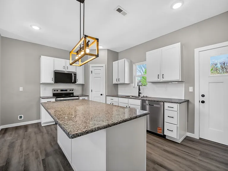 42 Whitley Ln — Photo 14