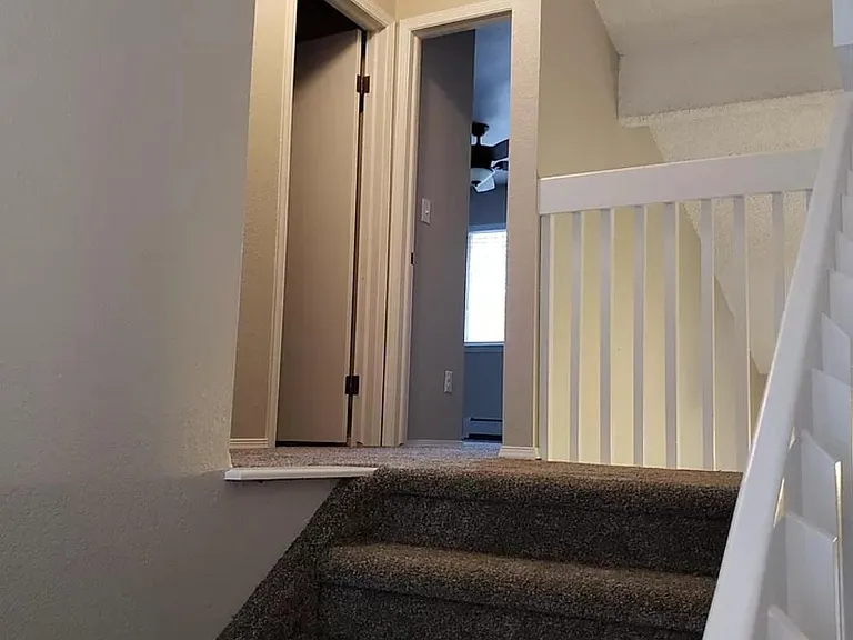 2504 1/2 Rose Dr — Photo 11