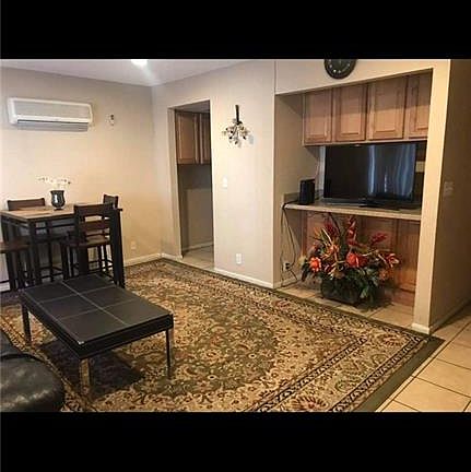 2nd image of 100 S Crestline Dr APT 1