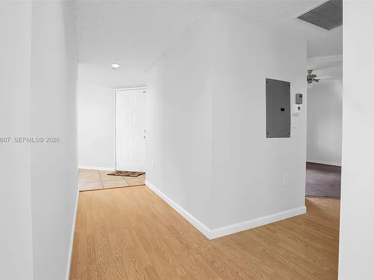 900 SW 142nd Ave #115L — Photo 16