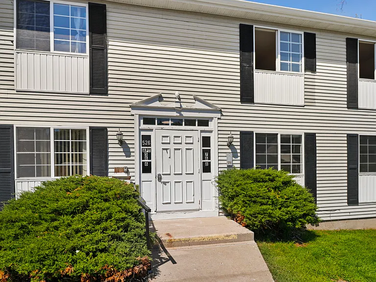 526 W Franklin St #4 — Photo 26