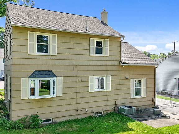 4th image of 311 Norton Ave